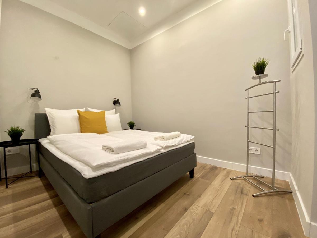 Standard By Hi5 - 2 Bedroom In The Center Appartamento
